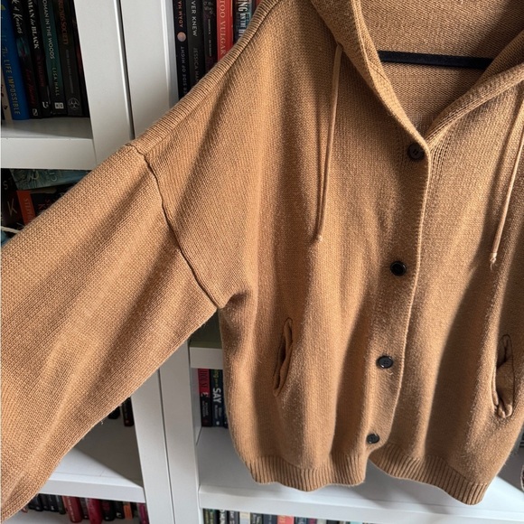 Boutique tan cozy oversized button front hooded sweater cardigan jacket grandpa - Picture 2 of 4